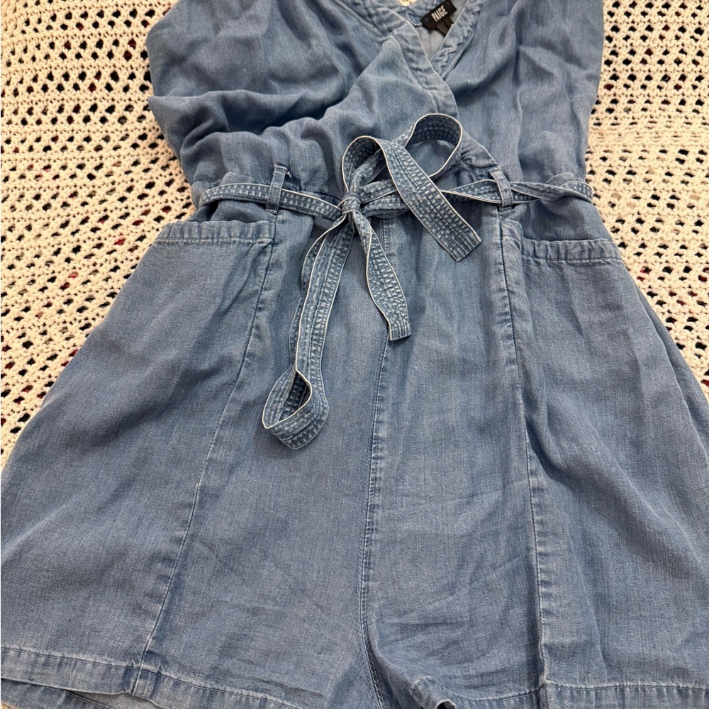 Paige Bettina Wrap Front Chambray Romper with tie waist L - Picture 4 of 5